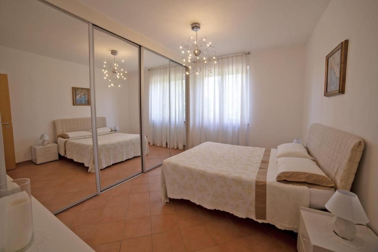 Casa Vacanze Al Capriano Appartamento Lampone Cantello Eksteriør billede