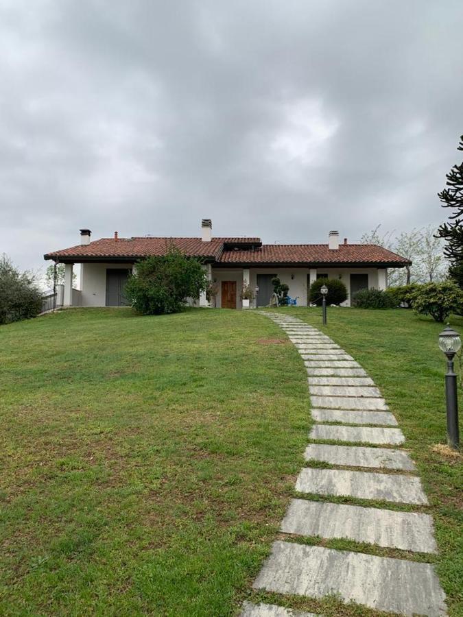Casa Vacanze Al Capriano Appartamento Lampone Cantello Eksteriør billede